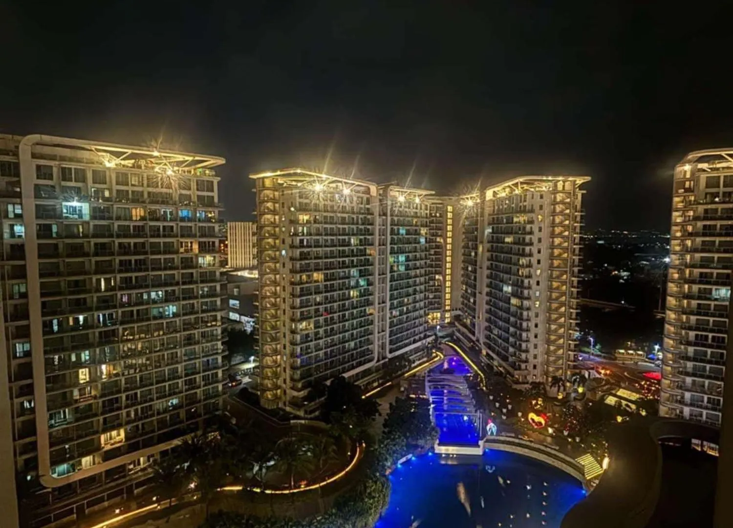 Apartment Grand Caliya Condotel Azure Paranaque Manila Philippines