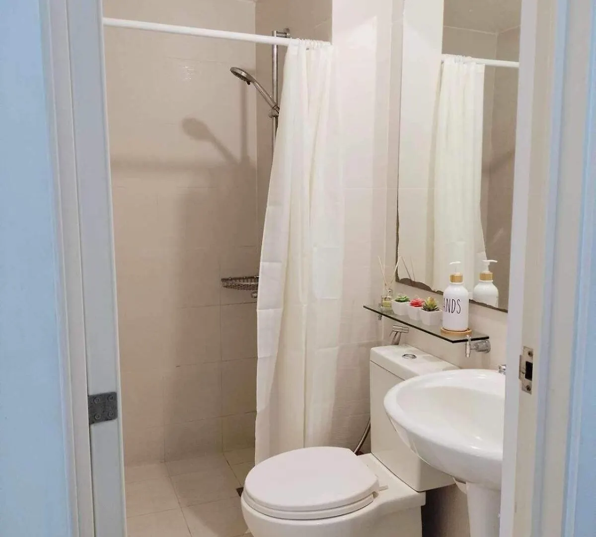 Grand Caliya Condotel Azure Paranaque Manila Apartment